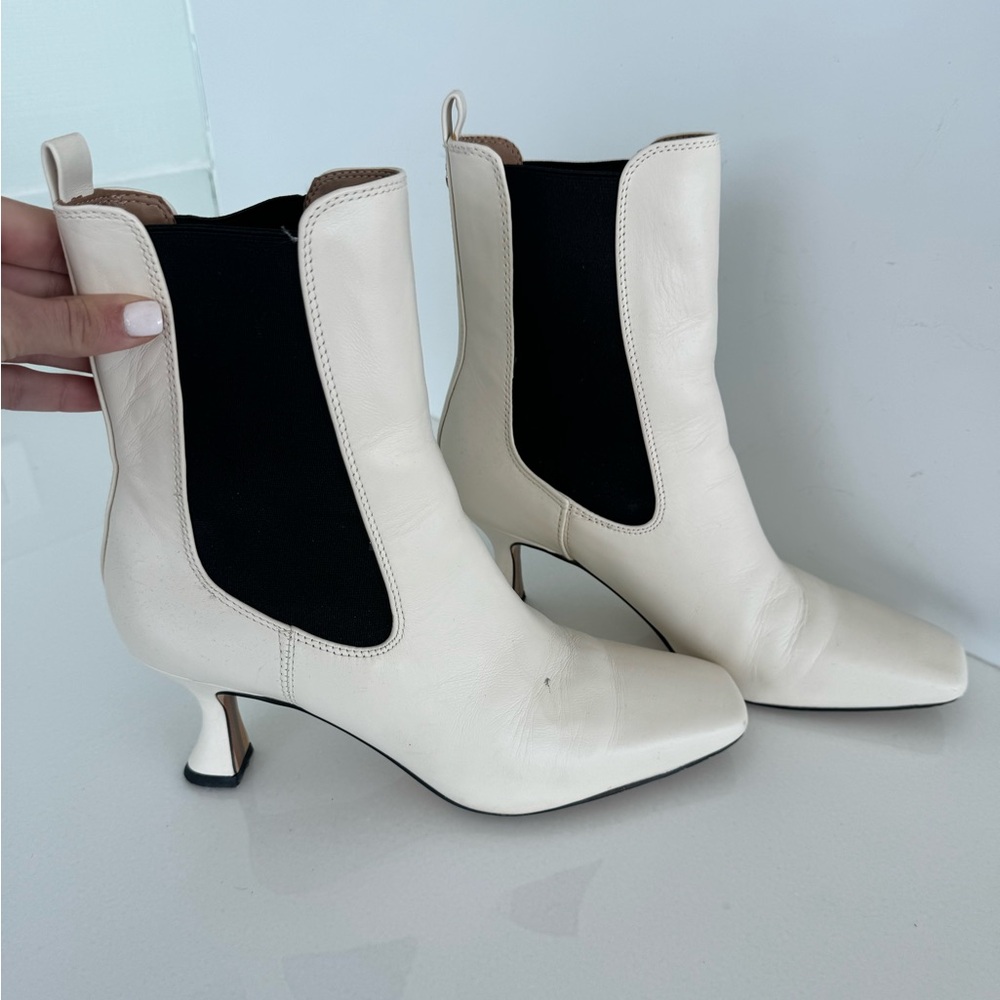Sam Edelman Cream Booties 8.5